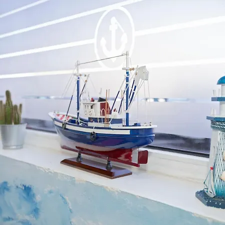 Gasthuis Neon Tenerife 3*