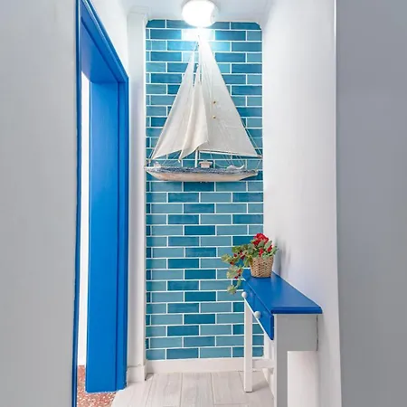 Neon Tenerife Guest house *