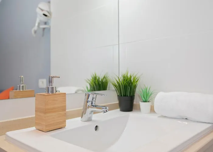 Neon Tenerife Vendégház