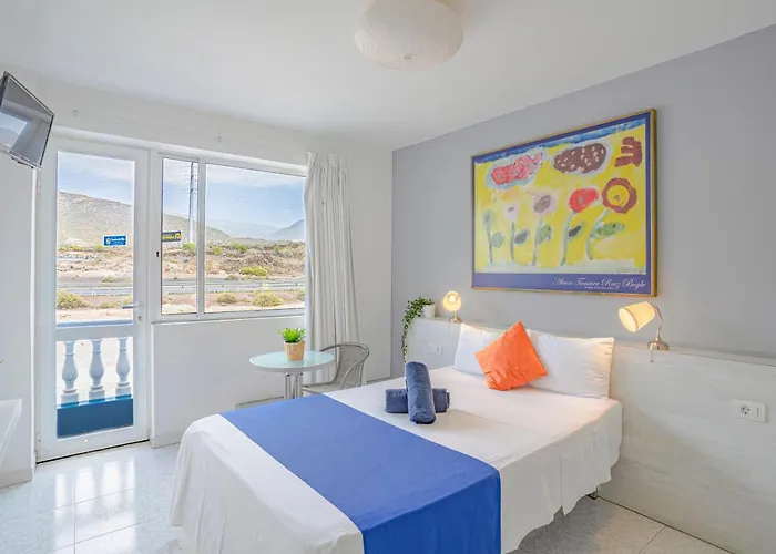 Neon Tenerife Vendégház Guaza